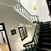 + Bán nhà 2 tầng mặt tiền đường 7,5m, đường Trần Văn Dư trục thông ra đường biển võ Nguyên Giáp và bãi tắm mỹ khê.