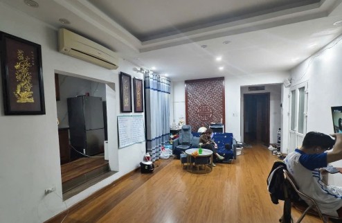 BÁN NHÀ MẶT TIỀN KHỦNG NGÕ Ô TÔ TRÁNH TT QUẬN HAI BÀ TRƯNG
