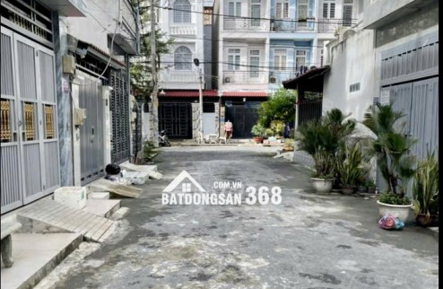 Bán nhà 1 trệt 2 lầu 1 ST hẻm xe hơi Lê Văn Lương, Xã Nhơn Đức Nhà Bè