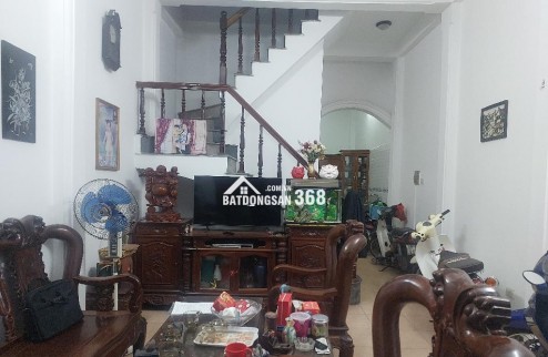 Bán nhà Xuân Thủy - lô góc - gần ô tô - MT4,1 m, 5 tầng