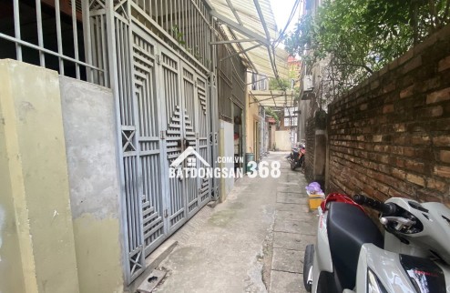 Nhỉnh 4 tỷ ,CC gửi bán lô đất trung tâm Yên Nghĩa - Hà Đông  30m2 MT 5.9m