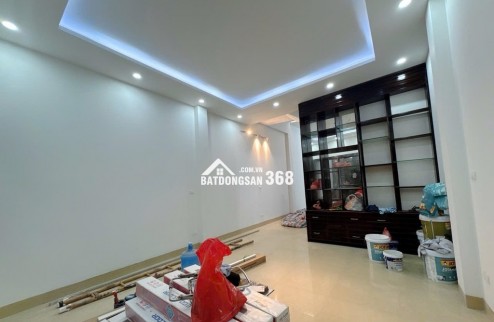 Cần Bá.n nhà MINH KHAI - HBT : NGÕ THÔNG TỨ TUNG – GẦN Ô TÔ - DÂN XÂY