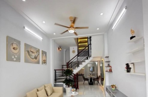 SIÊU PHẨM TÂN BÌNH 2 MẶT TIỀN - HXH - 3 TẦNG - 42M2 - 4PN - VỊ TRÍ CỰC ĐẸP - CHỈ 4.9 TỶ Nguyễn Phúc Chu, Phường 15, Quận Tân Bình