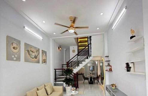 CỰC PHẨM TÂN BÌNH 2 MẶT TIỀN - HXH - 3 TẦNG - 42M2 - 4PN - VỊ TRÍ CỰC ĐẸP - CHỈ 4.9 TỶ Nguyễn Phúc Chu, Phường 15, Quận Tân Bình
