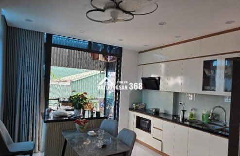 Nhà Mỹ Đình dân xây 35m2, 5 tầng, chào 6,5  tỷ có thương lượng