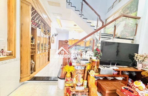  CẦN BÁN NHÀ 2 TẦNG TRUNG TÂM DĨ AN – ĐƯỜNG THÔNG – 95M² – GIÁ MỀM!