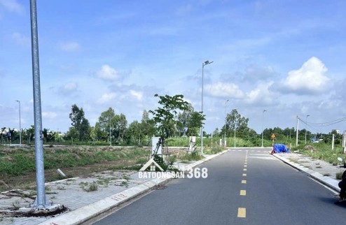 Đất đẹp mặt tiền trung tâm Cần Đước