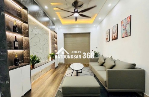 Siêu phẩm lô góc tập thể tầng 1 Trường Chinh 3 mặt thoáng, full đồ ở ngay. ô tô đỗ cầu thang 3PN + 2WC khép kín giá nhỉnh 4 tỷ dt 85 m2
