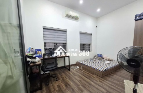 Nhà Trần Quốc Hoàn 60m2 x 4T x MT5m, PLô, ô tô, giá 21.8 tỷ