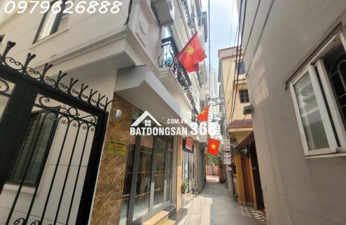 NHÀ ĐẸP HÀ ĐÔNG Ở NGAY. ĐƯỜNG THÔNG HÈ THOÁNG, CÁCH ĐƯỜNG LỚN 10M
30x5T