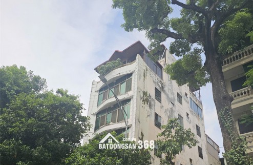 Bán nhà ngõ Phùng Hưng, Hoàn Kiếm, 102m2, 3 tầng, 3PN, Sổ đỏ, giá 92 tỷ. LH: 0932738111
