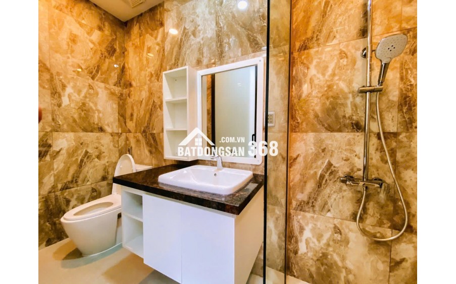 Nhà trung tâm giáp giao thoa Bến Lức, Cần Giuộc, Cần Đước 99m2, chỉ 2,4 tỷ, tặng full nội thất