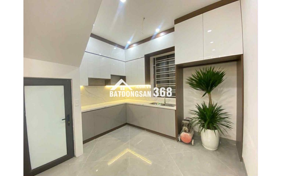 Bán nhà Kim Ngưu, quận Hai Bà Trưng 45m, nhà đẹp công năng đầy đủ, ngõ rộng, thông, gần phố