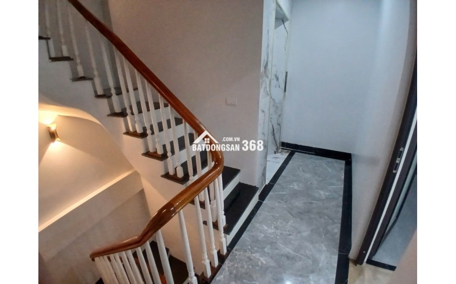 Bán Nhà Lô Góc 6 Tầng Thang Máy – 37m² Đại Mỗ – Giá Chỉ 8.x Tỷ