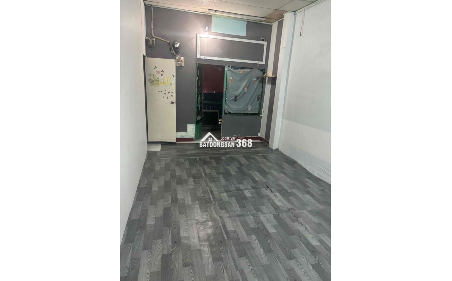Cho nữ thuê phòng có ban công rộng thoáng,phòng trống giá chỉ hơn 3Tr ở Phú Nhuận