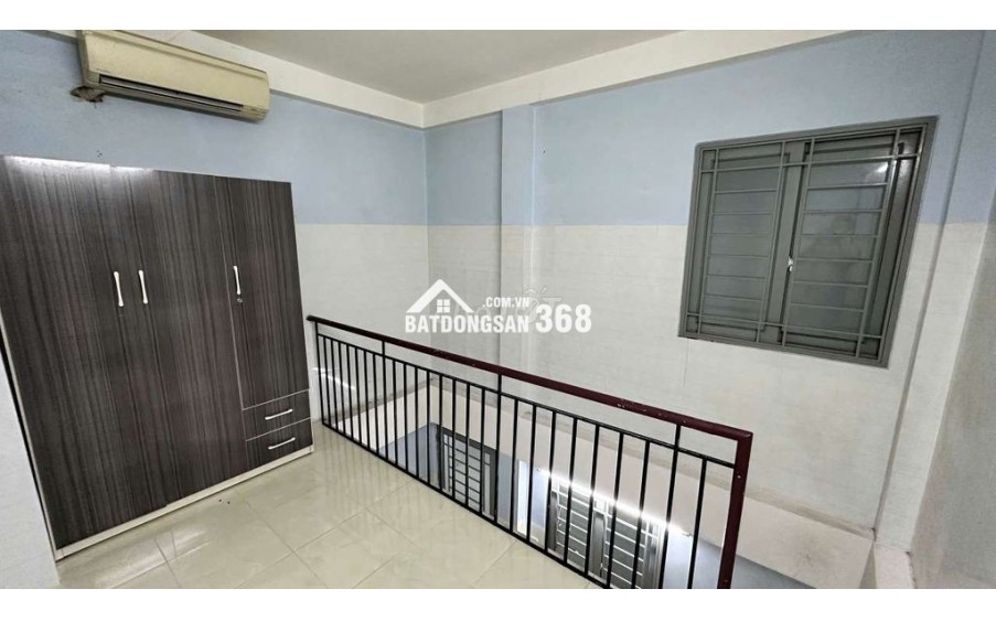 Cho Thuê Phòng trọ kiểu CCMN Quận 4 mới chỉ 4 triệu/tháng có lầu ở được 2 người.