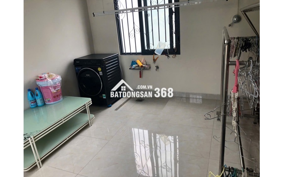 Căn  nhà mặt tiền Nguyễn Thị Minh Khai P Nam Nha Trang