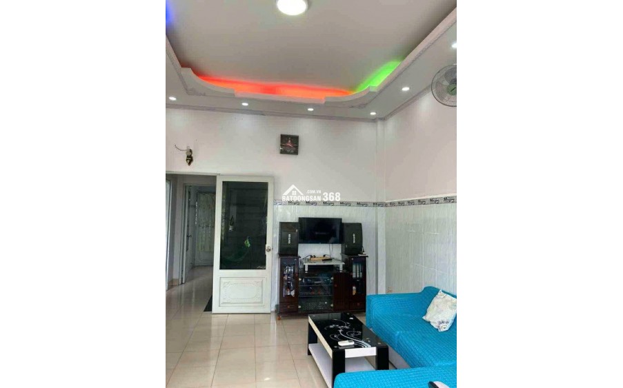 Biệt thự phố 8x17m 3tầng 6PN hẻm xe hơi Trưng Vương 3, Hóc Môn