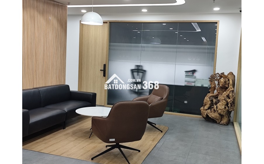 Bán toà văn phòng hạng B lô góc 2 mặt phố- Phố Huế- Đại Cồ Việt- 525m2- 12 tầng giá 5XX tỷ