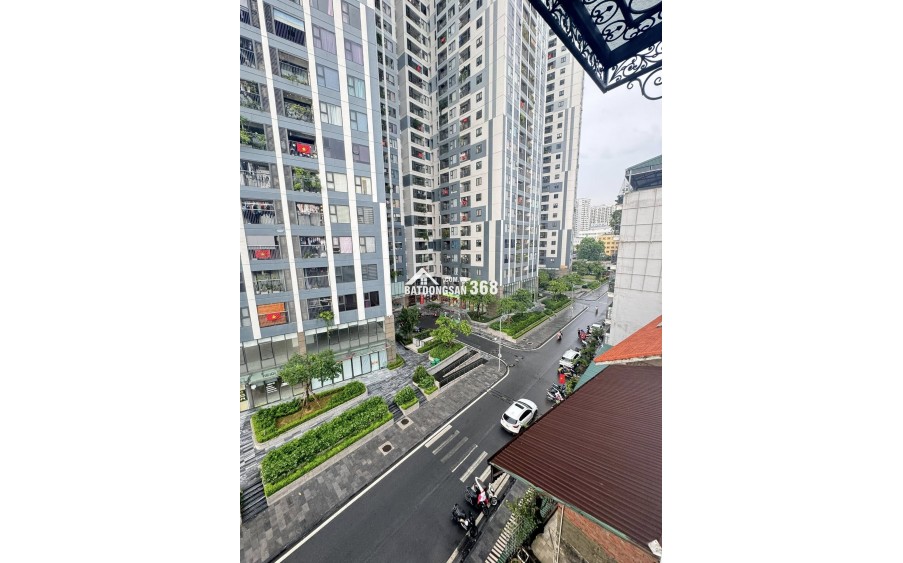 Bán nhà Ôtô tránh Phố Minh Khai, Đối Chung Cư 65m2/ 5Tầng, MT 4m 31.5 Tỷ, KD đỉnh