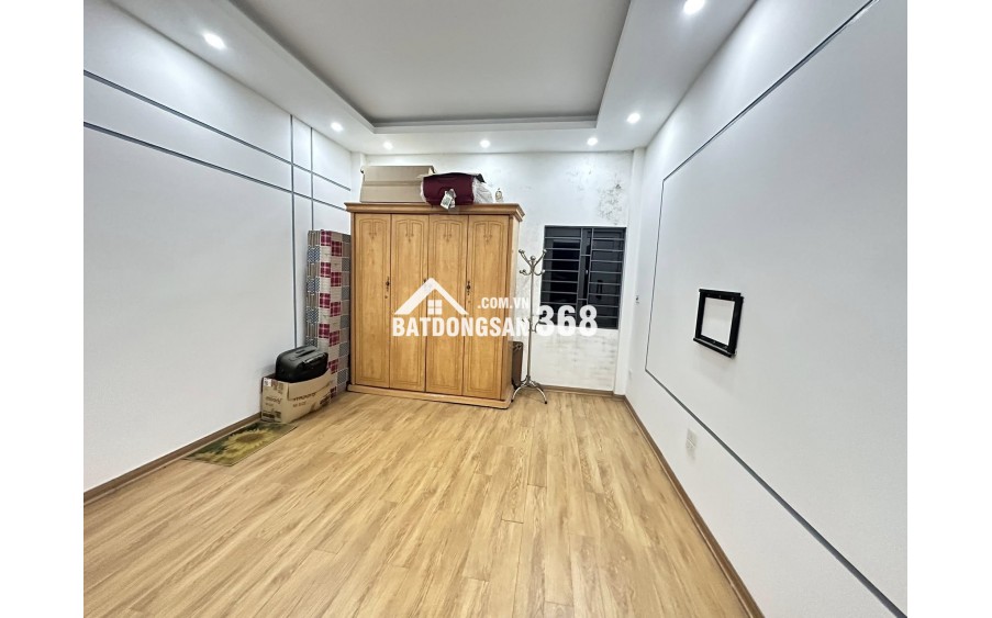 Nhà Kim Giang 32m, 3 tầng, mặt tiền 4m, ngõ thông ô tô tránh, cạnh KĐT mới Đại Kim
