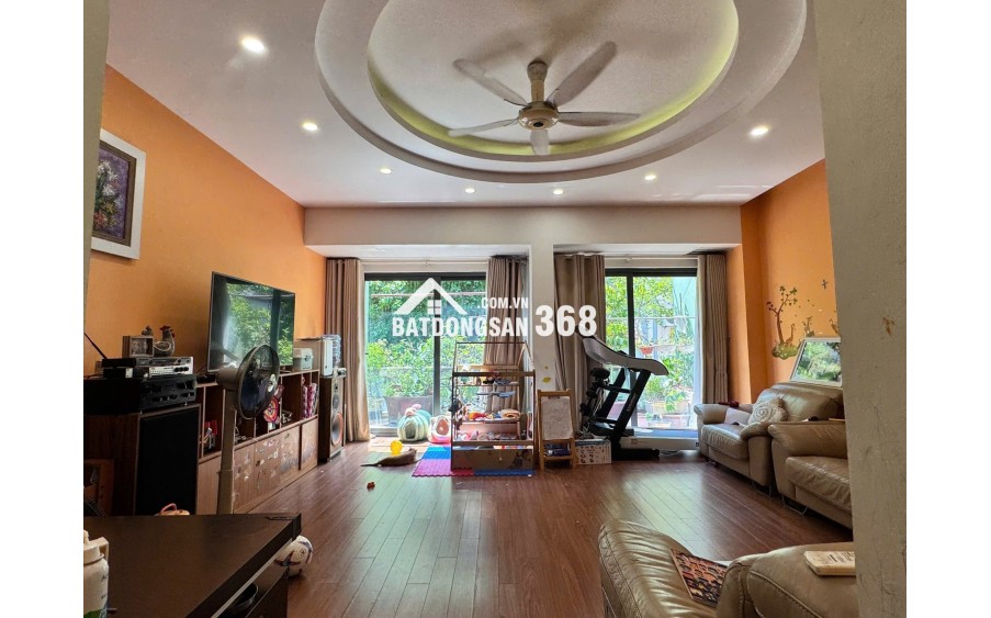20 tỷ, khu Phân lô Lê Trọng Tấn 65m, 5 tầng, thang máy, mặt tiền 5m, kinh doanh