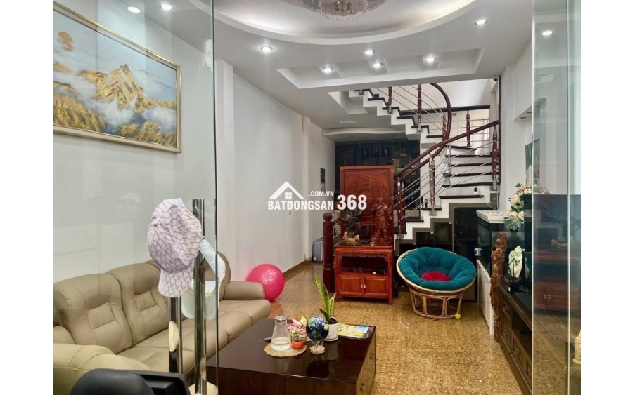 !!! ẢO THẬT ĐẤY !!! TRUNG TÂM NGÃ TƯ SỞ !!!