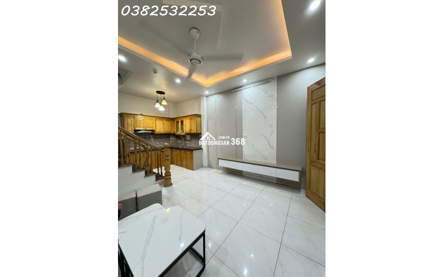 NHÀ MẶT PHỐ LAI XÁ –  1 NHÀ RA QL32 - Diện tích 40m2 - 4 tầng - giá chỉ 8,x  tỷ.