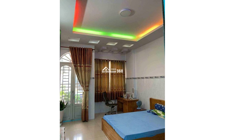Biệt thự phố 8x17m 3tầng 6PN hẻm xe hơi Trưng Vương 3, Hóc Môn