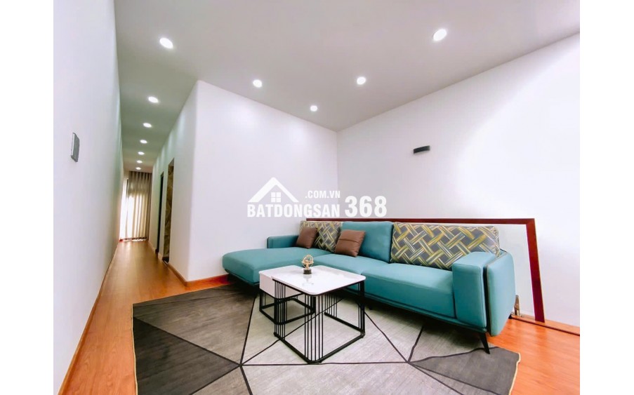 Nhà trung tâm giáp giao thoa Bến Lức, Cần Giuộc, Cần Đước 99m2, chỉ 2,4 tỷ, tặng full nội thất