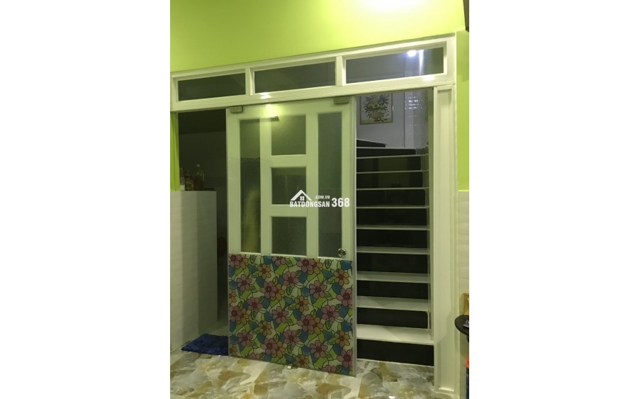 Nhà 2// Bà Hom. Hem 4,5m. Gân trương học. Chơ phú lâm