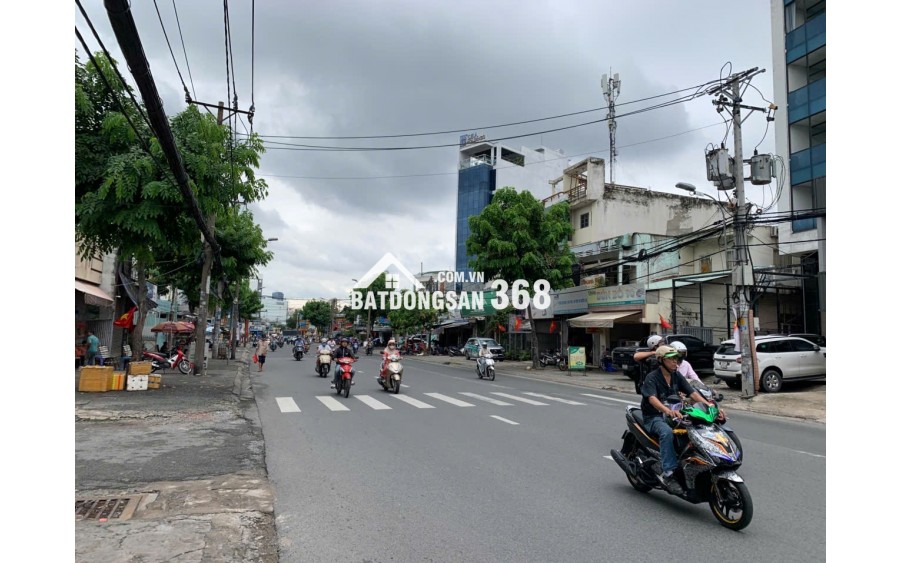 Gia đình chia tài sản cần bán nhà cấp 4 mặt tiền QL 13, Phường 26, Bình Thạnh, TP HCM