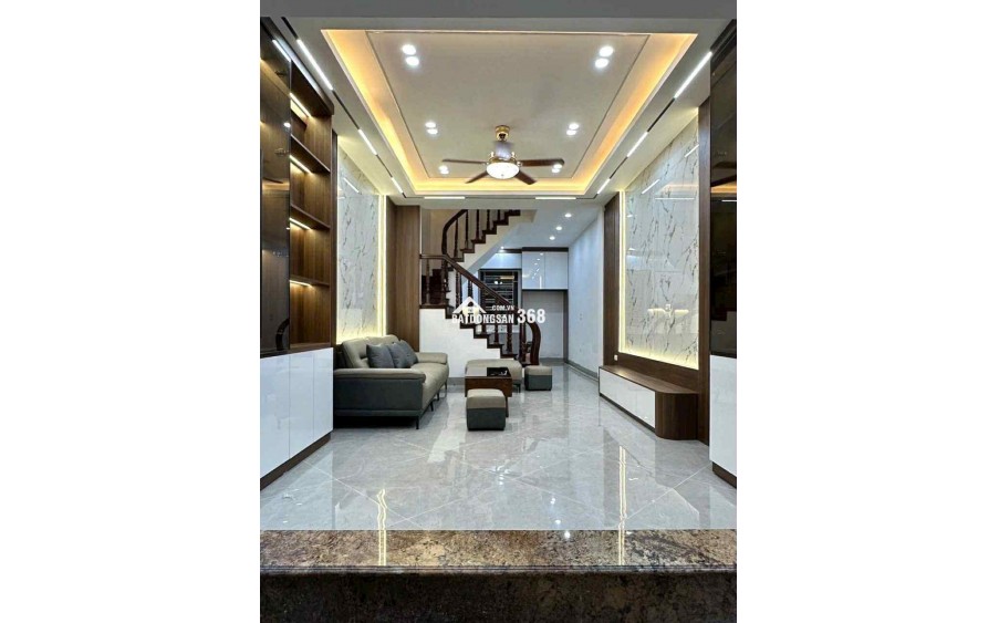 Bán nhà Kim Ngưu, quận Hai Bà Trưng 45m, nhà đẹp công năng đầy đủ, ngõ rộng, thông, gần phố