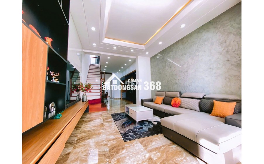 Nhà trung tâm giáp giao thoa Bến Lức, Cần Giuộc, Cần Đước 99m2, chỉ 2,4 tỷ, tặng full nội thất