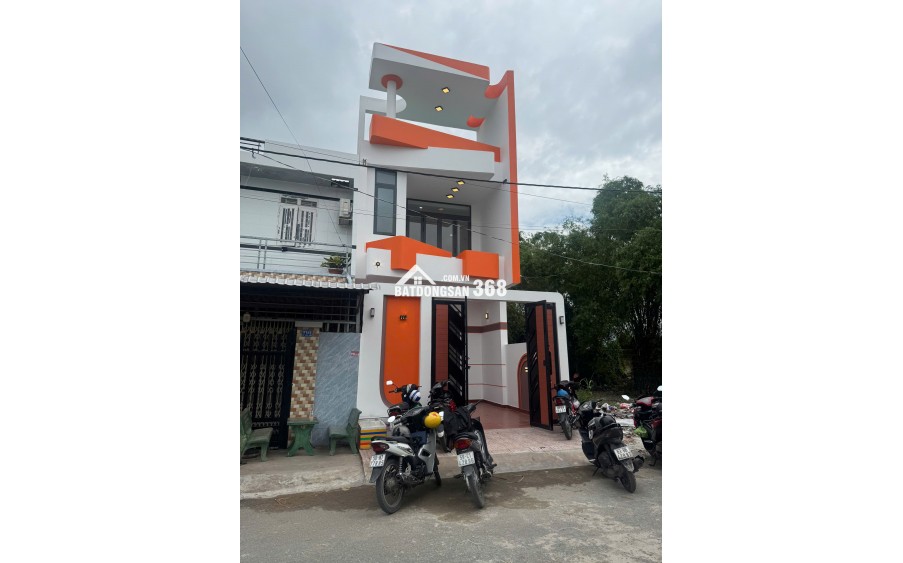 BÁN NHÀ MỚI XÂY-100m2- BÌNH CHÁNH-SỔ HỒNG RIÊNG