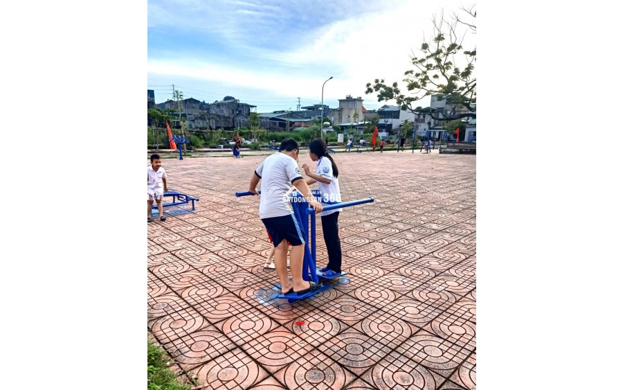  Siêu hiếm – Nhà 2 tầng ngay cạnh dự án KĐT loại 1
