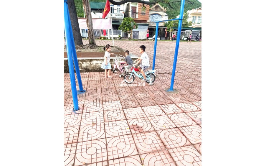  Siêu hiếm – Nhà 2 tầng ngay cạnh dự án KĐT loại 1