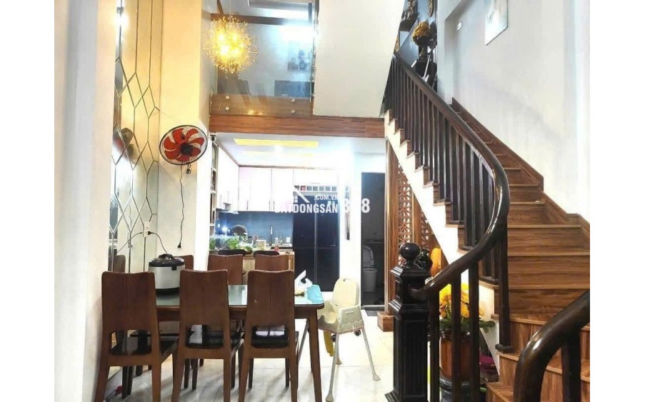  BÁN NHÀ 4 TẦNG - LÔ GÓC HAI MẶT THOÁNG – Ô TÔ NHỎ VÀO NHÀ – VĂN TRÌ, GẦN ĐH CÔNG NGHIỆP