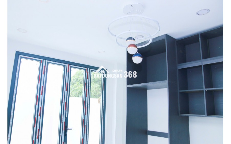 BÁN NHÀ TT CẦN ĐƯỚC MT ĐƯỜNG FULL NỘI THẤT