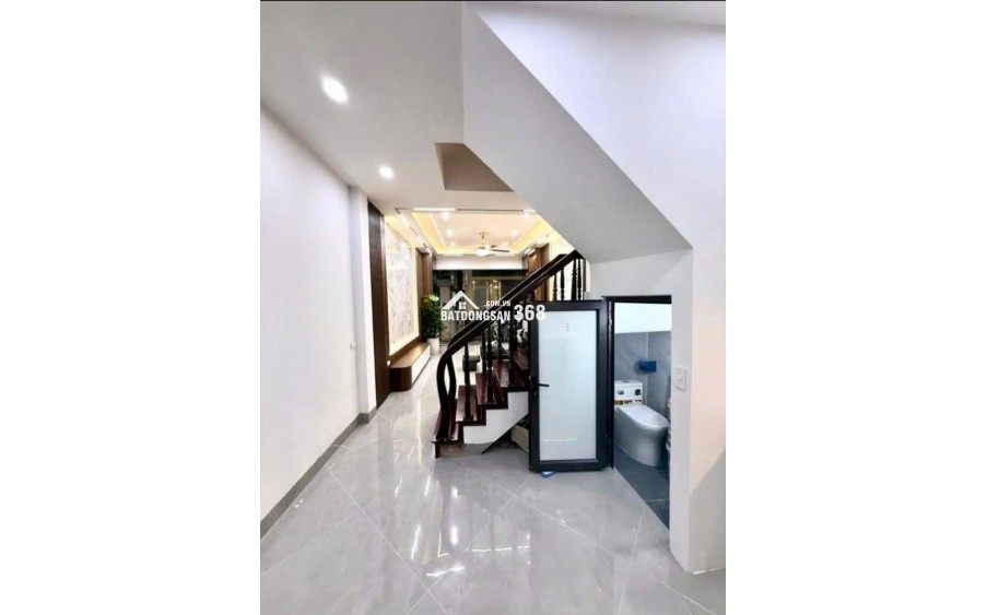 SIÊU RẺ - NHỈNH 6 TỶ - 42M - BÁN NHÀ NGỌC THỤY, LONG BIÊN – Ô TÔ ĐỖ SÁT.NHÀ, GẦN TRƯỜNG VIỆT PHÁP