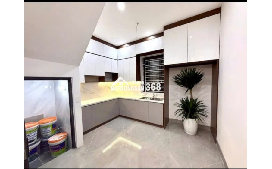 SIÊU RẺ - NHỈNH 6 TỶ - 42M - BÁN NHÀ NGỌC THỤY, LONG BIÊN – Ô TÔ ĐỖ SÁT.NHÀ, GẦN TRƯỜNG VIỆT PHÁP