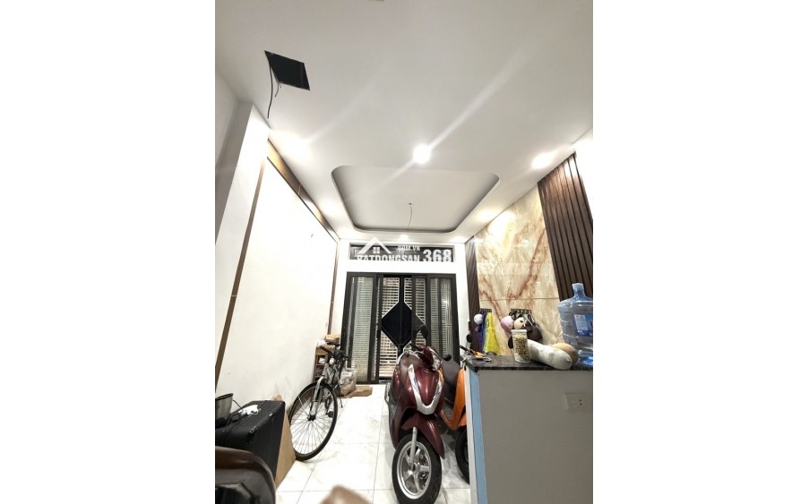 VÕNG THỊ 25M x5 TẦNG-6 TỶ-NGÕ THÔNG,BA GÁC ĐỖ CỬA,5P RA HỒ TÂY