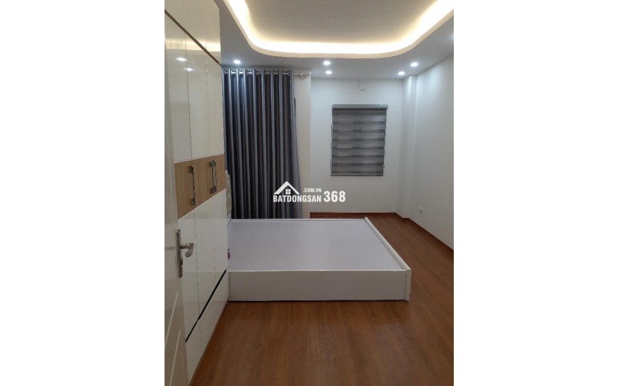DƯƠNG QUẢNG HÀM 35M x5 TẦNG 8,8 TỶ,NGÕ BA GÁC,CÁCH Ô TÔ 20M,50M RA PHỐ,NHÀ ĐẸP
