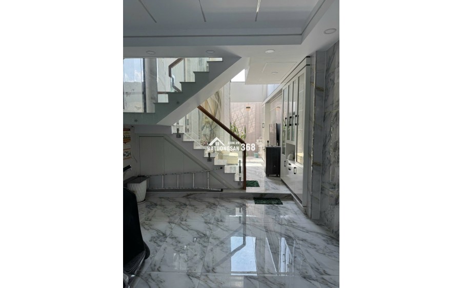 Bán nhà đường Thạnh Xuân 47, Quận 12, HXH, DT 53m², 4 PN, 4WC