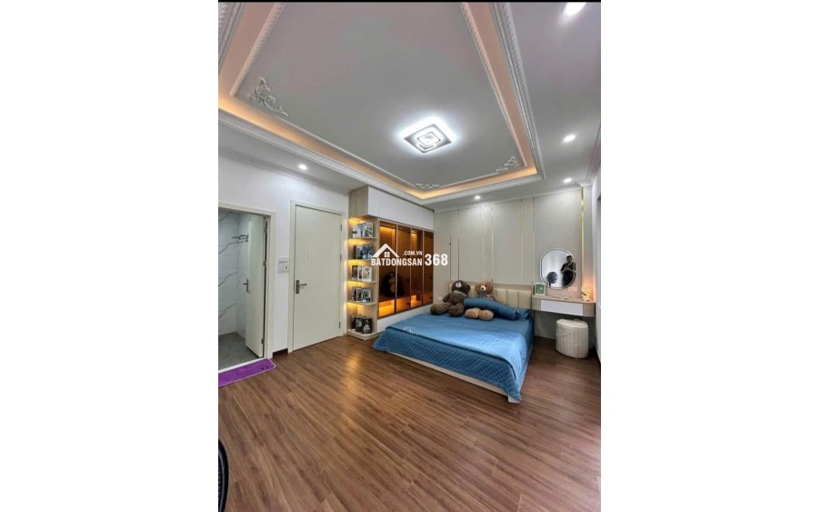 BÁN NHÀ NGỌC THỤY, LONG BIÊN, PHÂN LÔ QUÂN ĐỘI Chỉ Hơn 9 tỷ - 46m², 5 tầng, Gara, Ô tô tránh