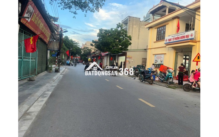 Bán nhà riêng tại KĐT Phù Khê, 2,7 tỷ, 50m2, mặt tiền 4m, pháp lý đầy đủ, uy tín!
 Phù Khê, Phù Khê, Từ Sơn, Bắc Ninh!
 Giá chỉ 2,7 tỷ VND,