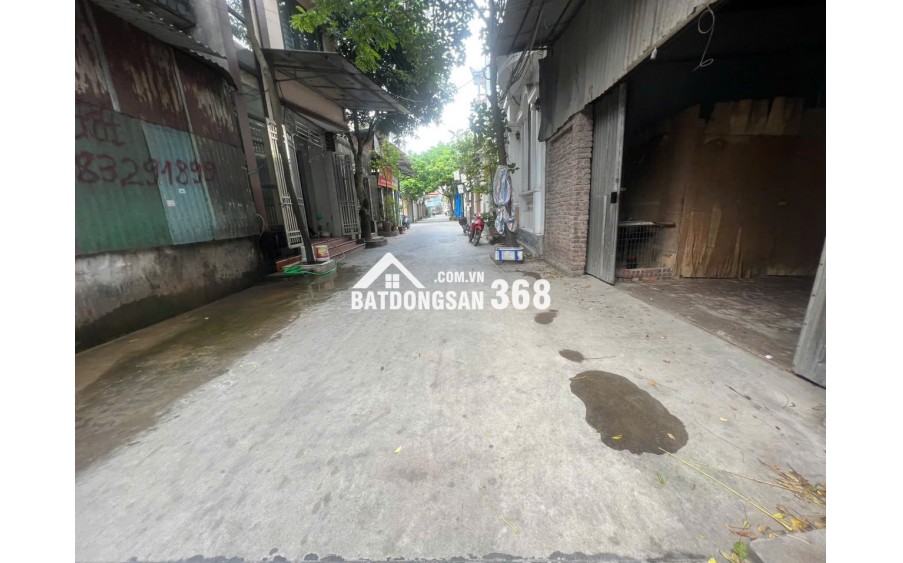 Bán nhà riêng tại KĐT Phù Khê, 2,7 tỷ, 50m2, mặt tiền 4m, pháp lý đầy đủ, uy tín!
 Phù Khê, Phù Khê, Từ Sơn, Bắc Ninh!
 Giá chỉ 2,7 tỷ VND,