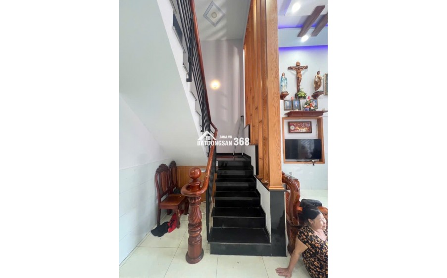 NHÀ ĐƯỜNG OTO ĐÔNG THẠNH HÓC MÔN - NGAY CHỢ GẤU TRỊNH THỊ DỐI VỚI LÊ VĂN KHƯƠNG - 5.7M X17M - 94M2 - GIÁ 5,2 TỶ