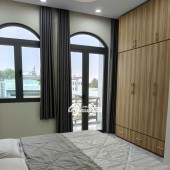 Nhà 1 trệt 2 lầu 12x8,5 Xây dựng 8x8,5 BTCT 4PN 4WC, có Gara Ô tô riêng