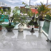 Căn  nhà mặt tiền Nguyễn Thị Minh Khai P Nam Nha Trang